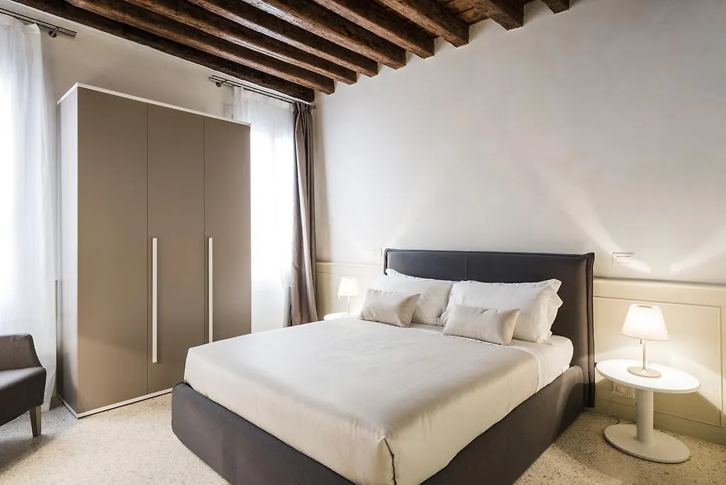 Myplace San Marco Apartments Velence