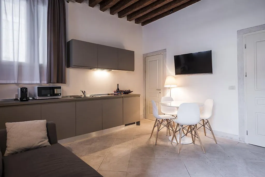 Myplace San Marco Apartments Venice